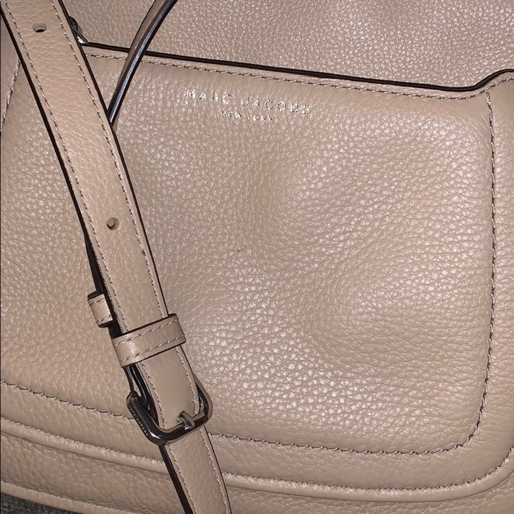MARC JACOBS EMPIRE MESSENGER - Picture 7 of 7